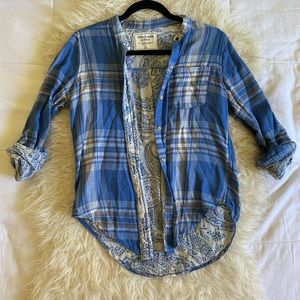 Abercrombie Plaid Paisley Button Down Small